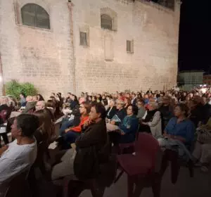 Libri in Terrazza: “Palazzo Malvinni Malvezzi nel suo disegno antico e moderno”, a cura di Isabella Marchetta e Pierluigi Moliterni protagonista della prima serata del Festival letterario promosso da Diotima
