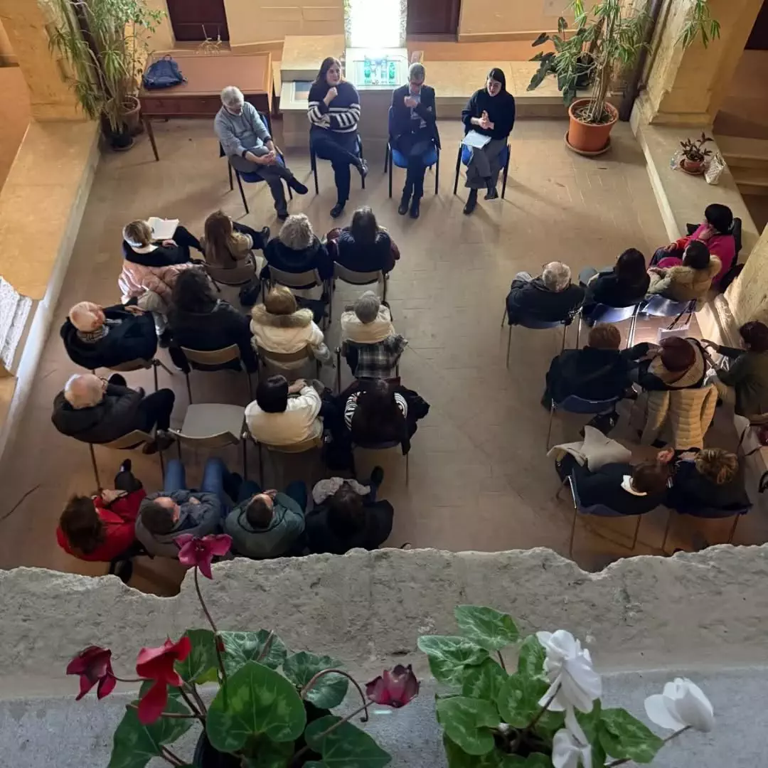Nuova presentazione per Nuova presentazione per