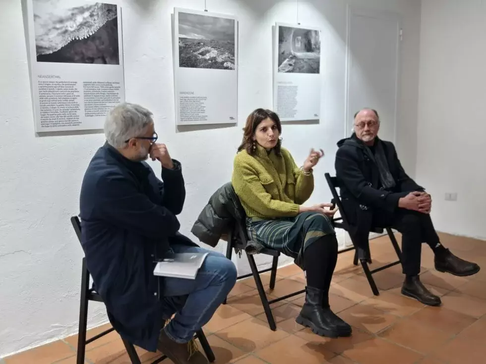 Presentata l'opera fotografica 